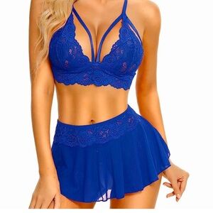 Elegant Blue Lace Lingerie Set
